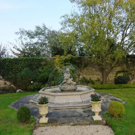D'une Avec Piscine Partagee Jardin Clos Et Wifi A Saint Martin Des Entrees Bayeux