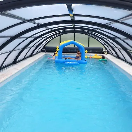 D'une Avec Piscine Partagee Jardin Clos Et Wifi A Saint Martin Des Entrees * Bayeux