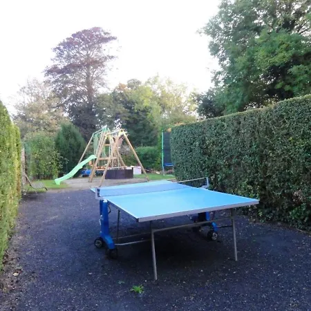 D'une Avec Piscine Partagee Jardin Clos Et Wifi A Saint Martin Des Entrees *